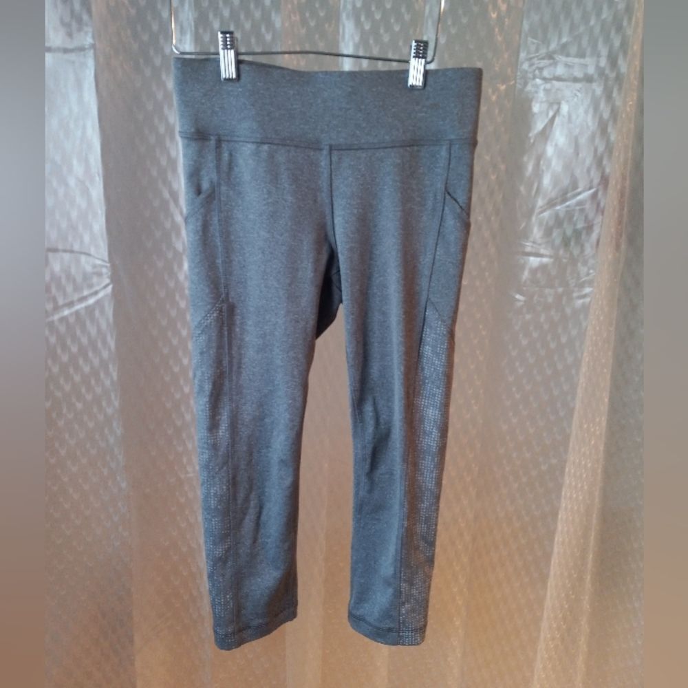 Cascade Sport Performance Capris Size S